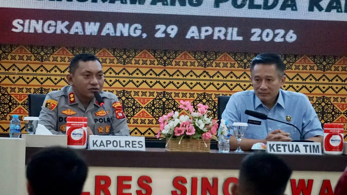 Tim Sespim Lemdiklat Polri saat membuka penelitian transformasi kepemimpinan di Polres Singkawang.