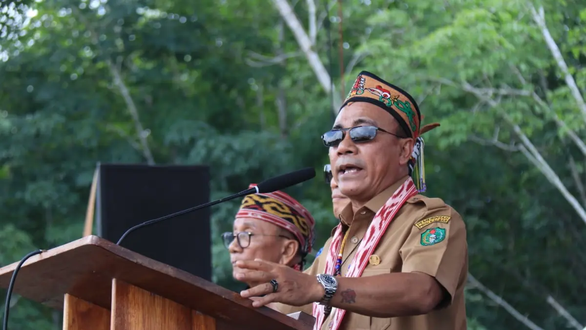 Wakil Gubernur Kalimantan Barat, Krisantus Kurniawan, membuka perayaan Naik Dango ke-41 yang diselenggarakan Dewan Adat Dayak (DAD) Kabupaten Kubu Raya, Mempawah, dan Landak. (Adpim Pemprov Kalbar)