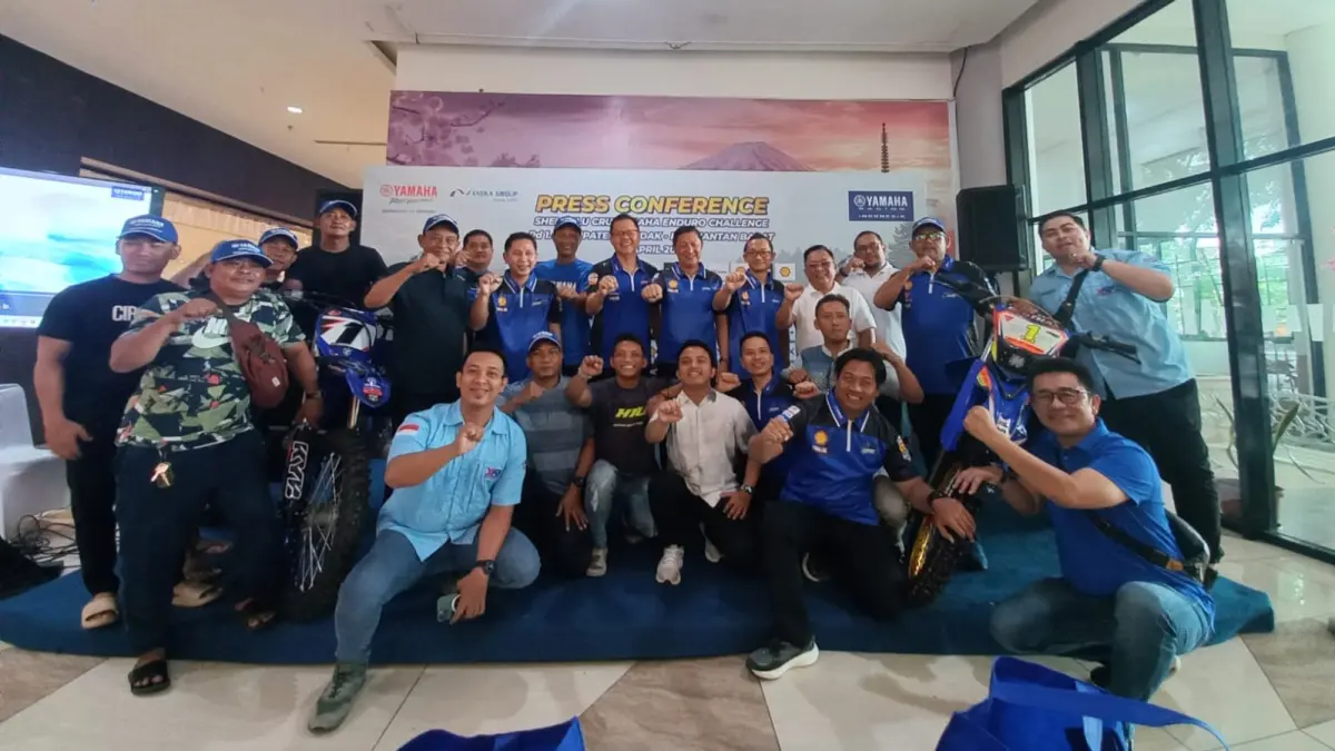 Kegiatan press conference gelaran Shell BLU CRU Yamaha Enduro Challenge, Kamis (30/1). Event akbar ini dijadwalkan digelar di Stadion Patih Gumantar Ngabang, Kabupaten Landak tanggal 30-31 Mei 2026 mendatang. (SITI SULBIYAH/PONTIANAK POST)
