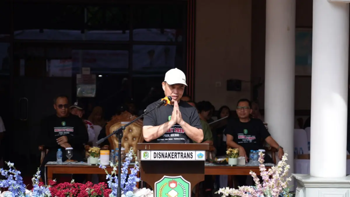 Gubernur Kalbar Ria Norsan saat menyampaikan pesan May Day kepada pekerja.