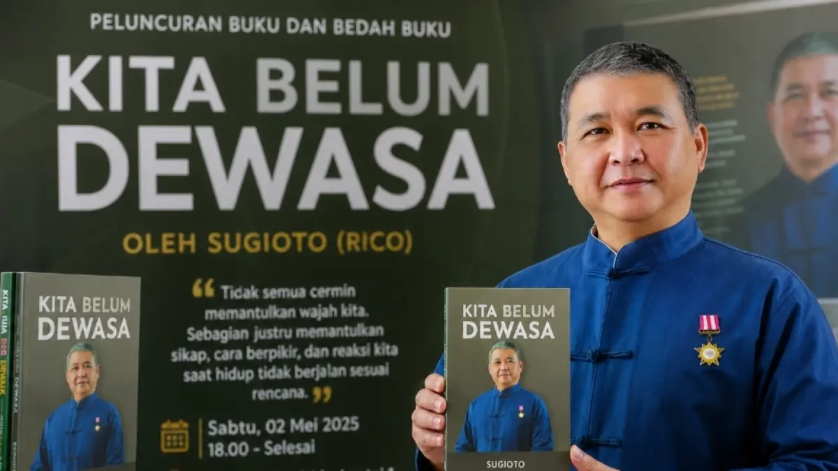 Peluncuran buku "Kita Belum Dewasa" oleh Sugioto.