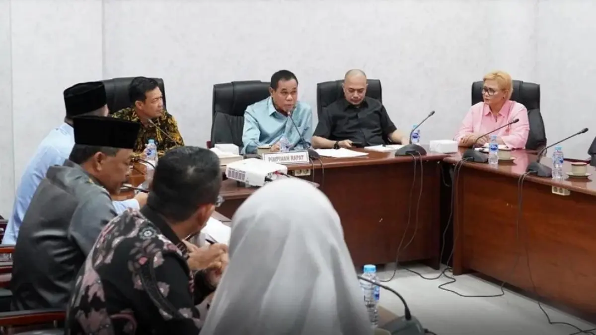 DPRD sambas melakukan kunker ke DPRD Kalbar untuk membahas RTRW belum lama ini. (DENY HAMDANI/PONTIANAK POST)