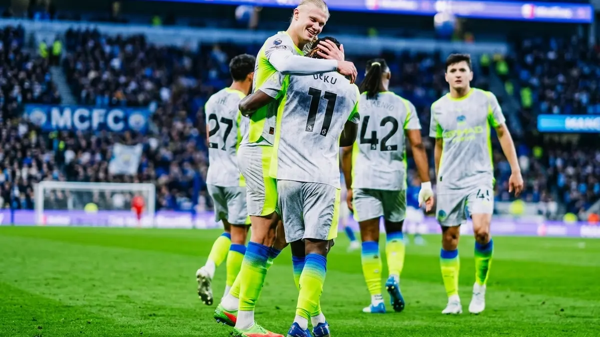Jérémy Doku dan Erling Haaland merayakan gol penyeimbang menit akhir untuk Manchester City. (INSTAGRAM. MANCHESTER CITY)