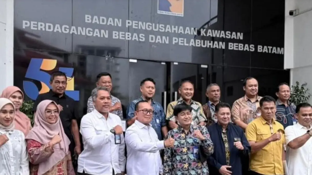 Bupati Kubu Raya Sujiwo mengunjungi Badan Pengusahaan (BP) Batam, Kepulauan Riau, untuk menggali referensi peningkatan layanan air bersih, Rabu (6/5/2026).