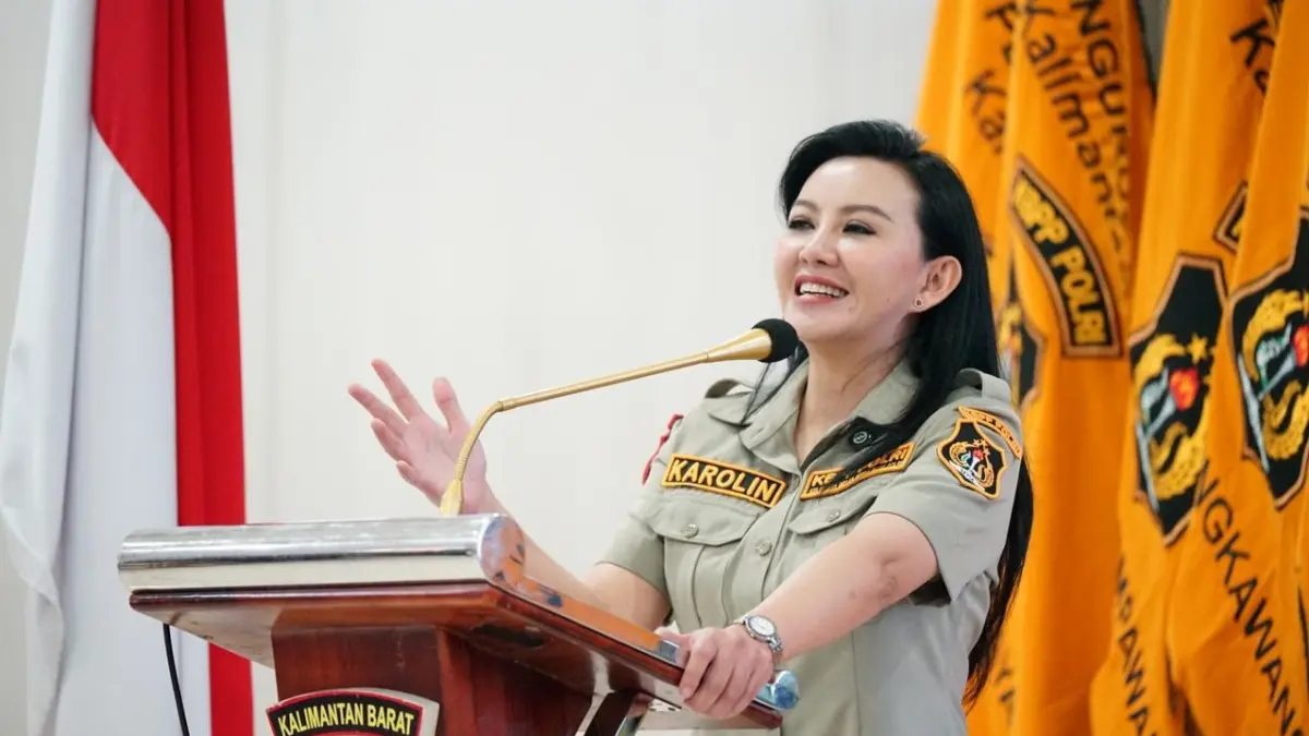 Ketua PD KBPP Polri Kalimantan Barat, Karolin Margret Natasa menyampaikan dukungan kepada Evita Nursanty dalam rapat koordinasi daerah di Pontianak pada Kamis (7/5). (HUMAS PEMKAB LANDAK)