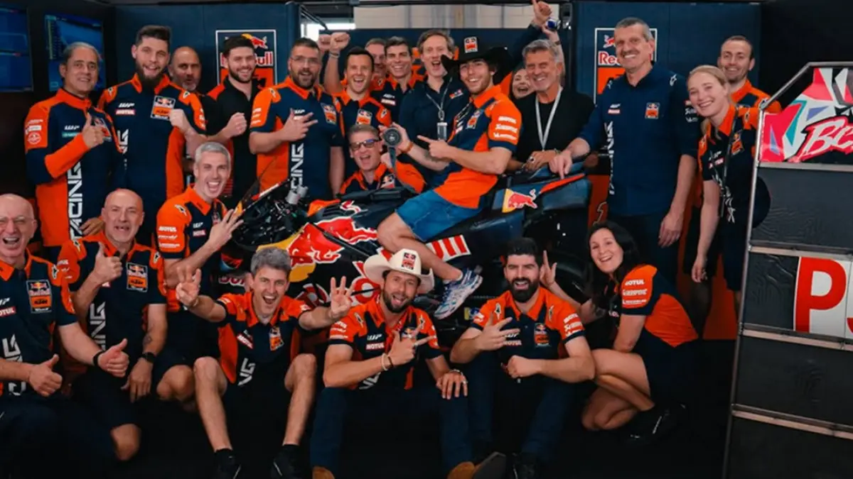 Tech3 masih mempertimbangkan masa depan kerja sama dengan KTM atau Honda untuk MotoGP 2027. (INSTAGRAM/@tech3racing)