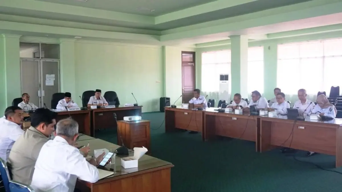  Rapat Koordinasi (Rakor) di Aula Bapperida Mempawah.