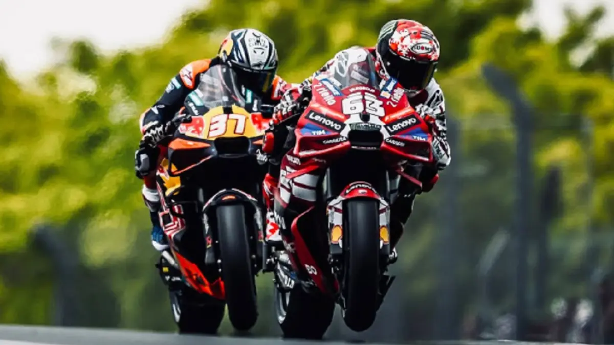Francesco Bagnaia terjatuh di Tikungan 3 Le Mans saat mengejar posisi terdepan.(INSTAGRAM/@pecco63)