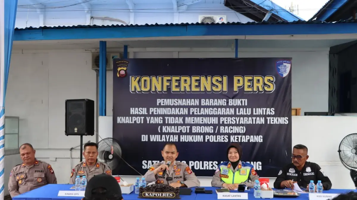 Kapolres Ketapang, AKBP M. Harris, memberikan penjelasan terkait penerapan ETLE, Kamis (7/5).