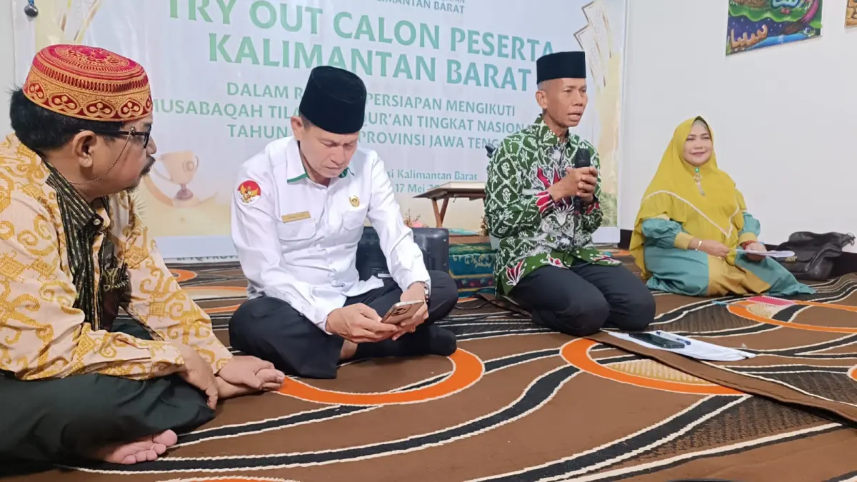 Ketua Umum LPTQ Kalbar H. Andi Musa saat membuka tryout calon peserta MTQ Nasional XXXI di Semarang.