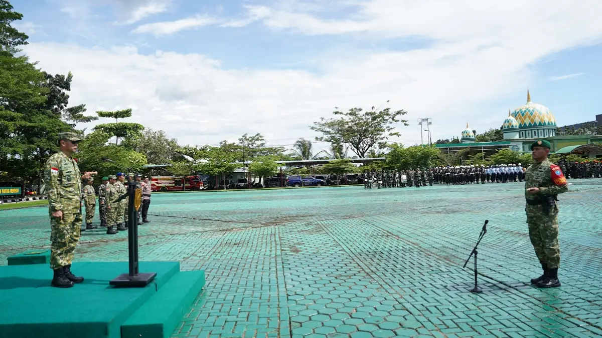 Pangdam XII/Tpr, Mayjen Novi Rubadi Sugito memimpin Apel Gelar Pasukan Pengamanan VVIP di Lapangan Tidayu Makodam XII/Tpr, Senin (11/5).  (ISTIMEWA)