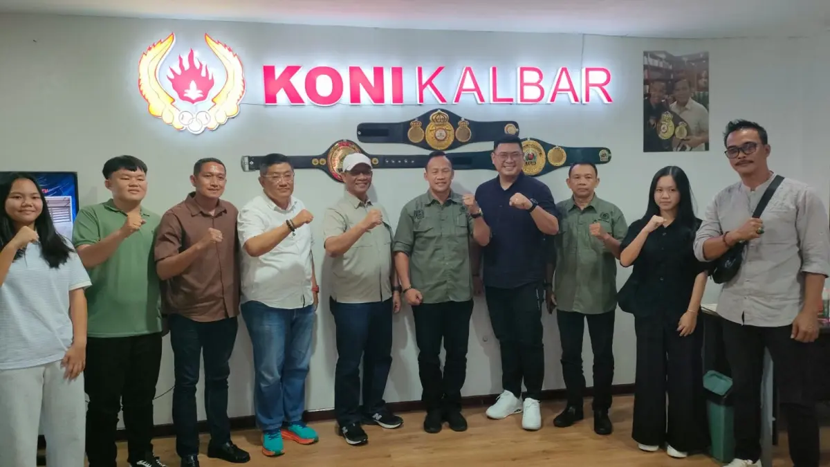 Pengurus Perbasi Mempawah saat konsultasi ke Koni Kalbar.