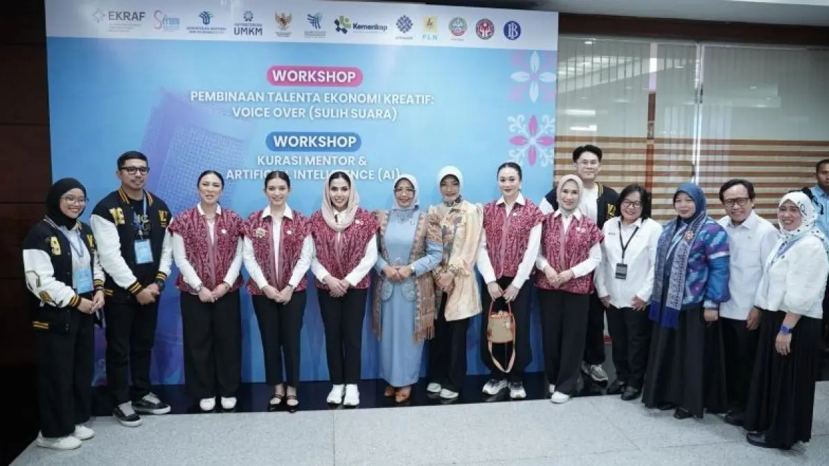 Kemenekraf bersama Solidaritas Perempuan untuk Indonesia Kabinet Merah Putih (Seruni KMP) menggelar Workshop Pembinaan Talenta Ekonomi Kreatif: Voice Over (Sulih Suara) di Pontianak. (ANTARA/HO-Kementerian Ekonomi Kreatif)