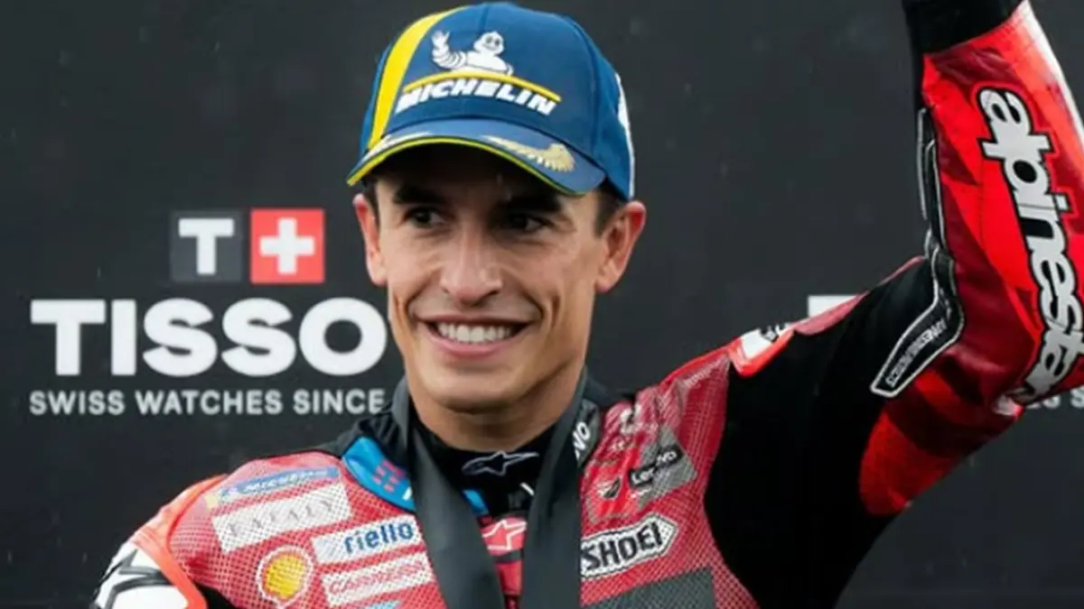 Marc Marquez tetap dianggap ancaman juara MotoGP 2026 meski tengah dibekap cedera serius. (INSTAGRAM/@marcmarquez93)