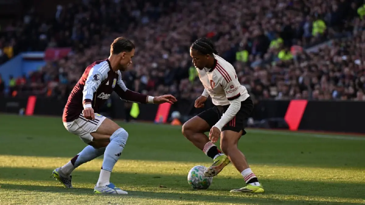 Jamie Carragher mengkritik performa Liverpool setelah kalah 2-4 dari Aston Villa di Villa Park. (Dok.Liverpool)