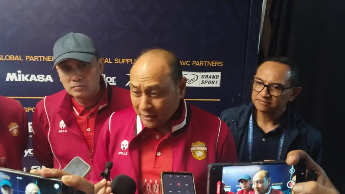 Manajer tim Bhayangkara Presisi, Irjen Pol Dr. Pipit Rismanto yang juga Kapolda Kalbar, saat memberikan keterangan kepada media usai timnya berhasil melaju ke grand final AVC di Pontianak, Kalimantan Barat, Minggu (17/5/2026), sekaligus menyampaikan apresiasi atas dukungan publik dan kesiapan menghadapi laga final.