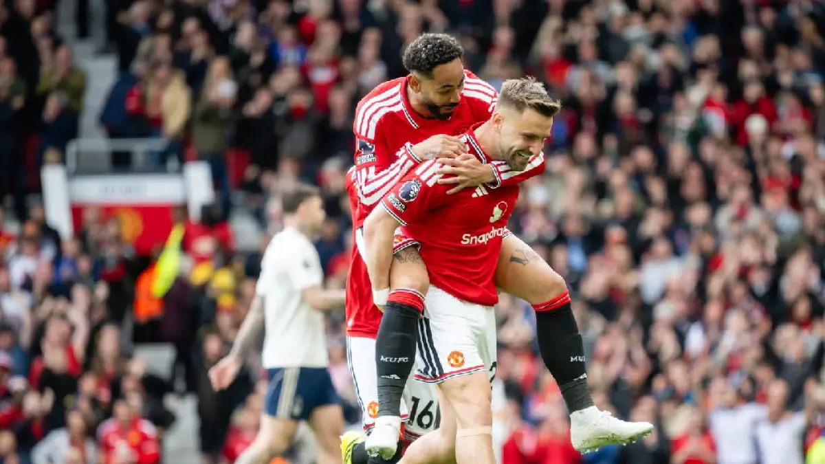 Cunha ikut merayakan gol Luke Shaw yang membawa kemenangan MU atas Nottingham Forest 3-2. (Dok.MU)