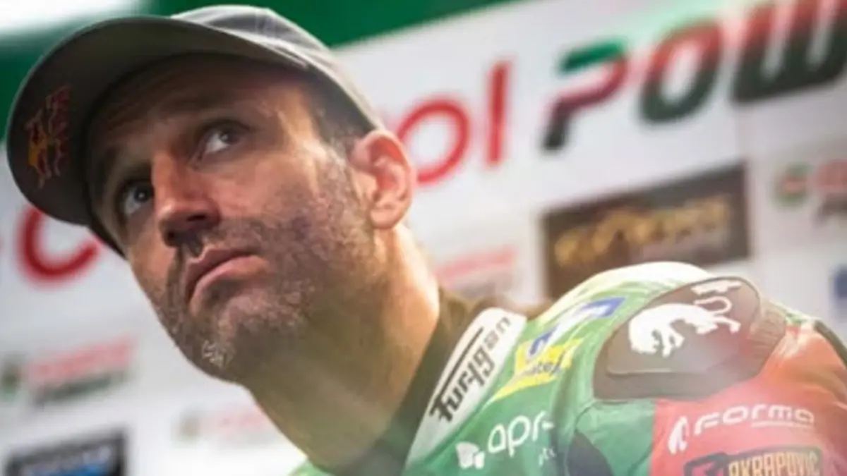 Johann Zarco mendapat penanganan medis setelah kecelakaan hebat di tikungan pertama MotoGP Catalunya. (INSTAGRAM/@johannzarco)