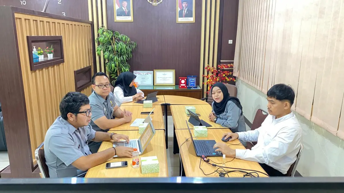 Kantor Wilayah Kementerian Hukum Kalimantan Barat menggelar haronisasi Rapergub Kalbar pada Senin (18/5). (DOK KANWIL KEMENKUM KALBAR)