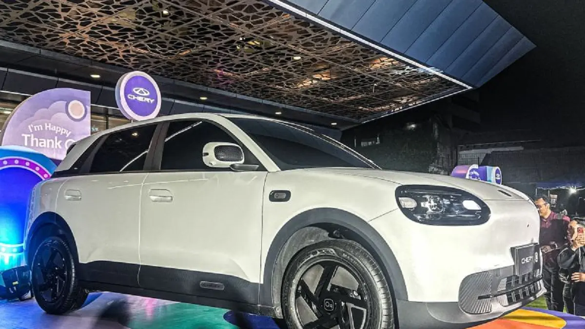 Mobil listrik Chery Q yang dipamerkan pada acara pengenalannya di Jakarta, Senin (18/5). (ANTARA/Pamela Sakina)