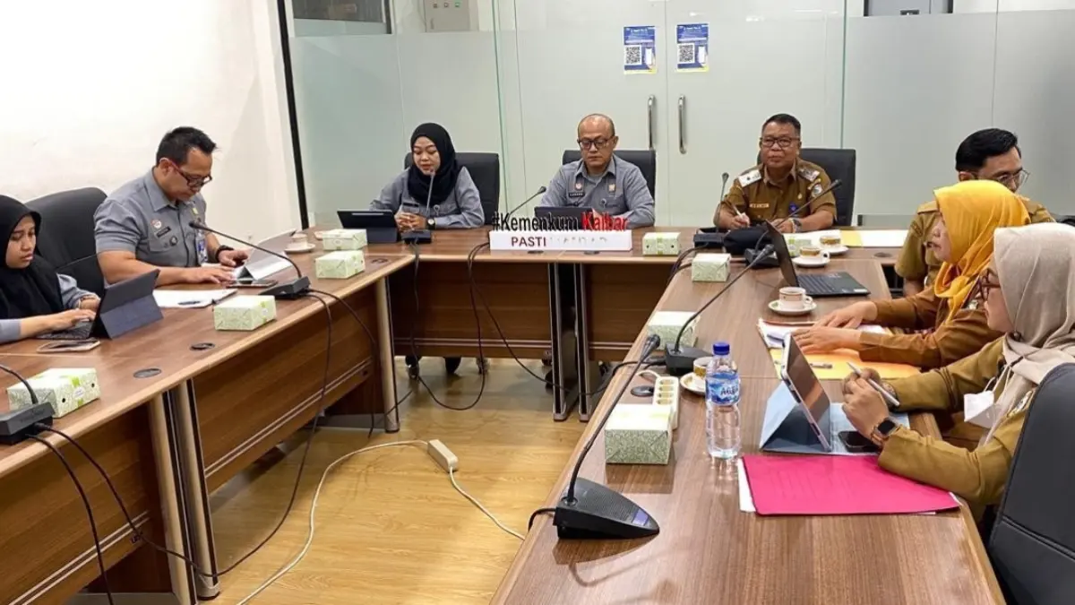 Kantor Wilayah Kementerian Hukum Kalimantan Barat membahas Raperda Sintang pada Selasa (19/5). (DOK KANWIL KEMENKUM KALBAR)