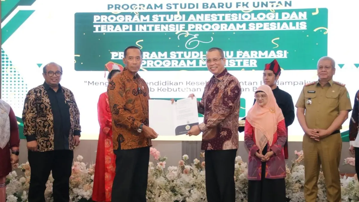 Peluncuran Program Pendidikan Dokter Spesialis (PPDS) Anestesiologi dan Terapi Intensif serta Program Studi Magister Ilmu Farmasi di Universitas Tanjungpura Pontianak. (ISTIMEWA)