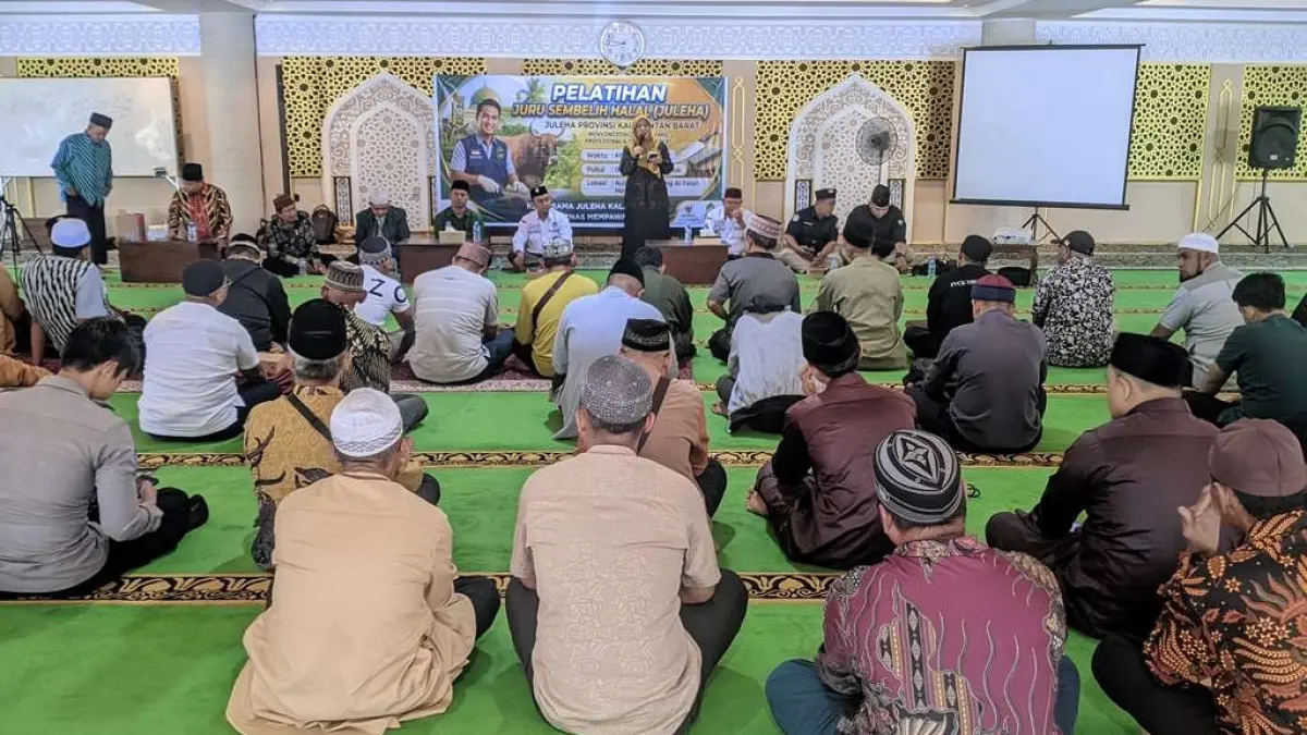 Suasana pelatihan Juleha di Aula Masjid Agung Al-Falah Mempawah.