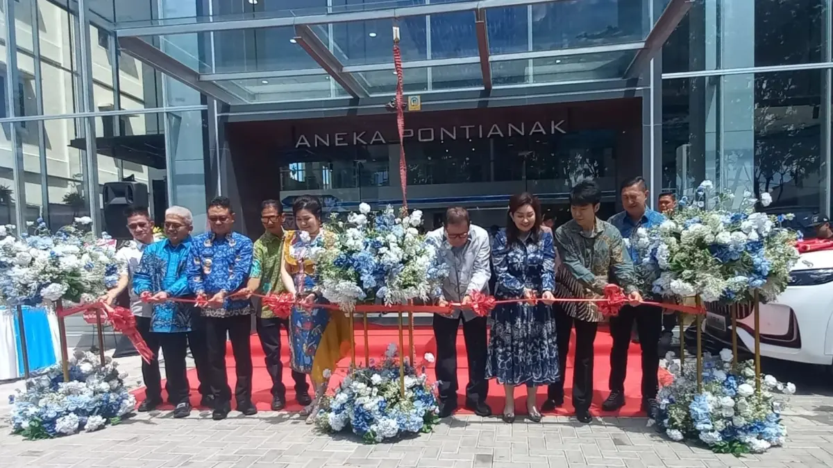 Kemeriahan Grand Opening Dealer JAECOO Aneka Pontianak yang berlokasi di Jalan Imam Bonjol Nomor 338, Rabu (20/5). (SITI SULBIYAH/PONTIANAK POST)