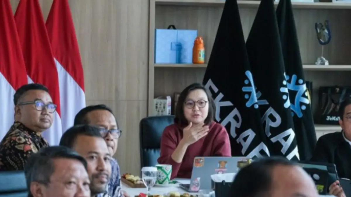  Wakil Menteri Ekonomi Kreatif, Irene Umar, menerima audiensi Green Building Council Indonesia (GBCI) di Kantor Kementerian Ekraf, Jakarta, Senin (18/5).(ANTARA/HO-Kementerian Ekonomi Kreatif)