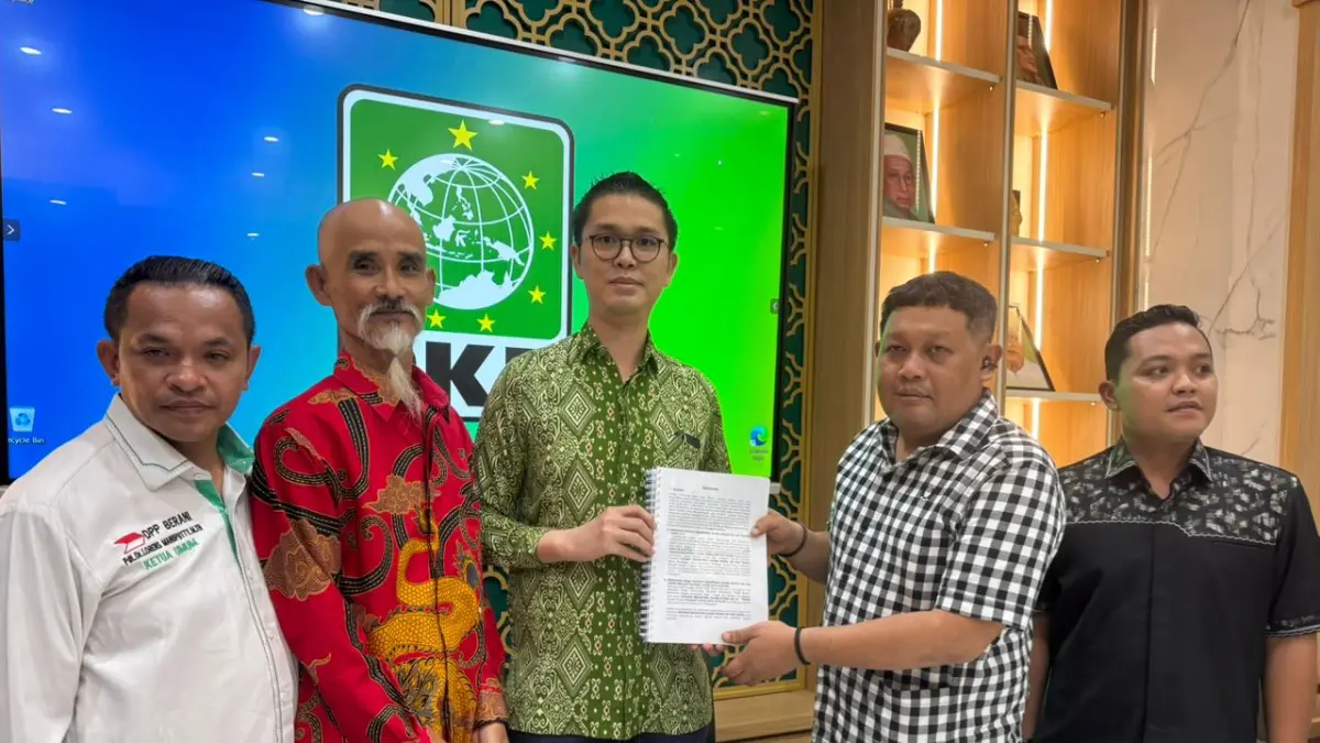Anggota Komisi III DPR RI Fraksi PKB menerima pengaduan tim kuasa hukum umat Buddha terkait konflik kepengurusan dan dugaan penguasaan aset Yayasan Catur Arya Satyani di Pemangkat, Sambas, Jumat (22/5/2026) di Jakarta. Fraksi PKB menyatakan siap meminta klarifikasi kepada Polda Kalbar dan Kejati Kalbar terkait perkembangan penanganan perkara tersebut.