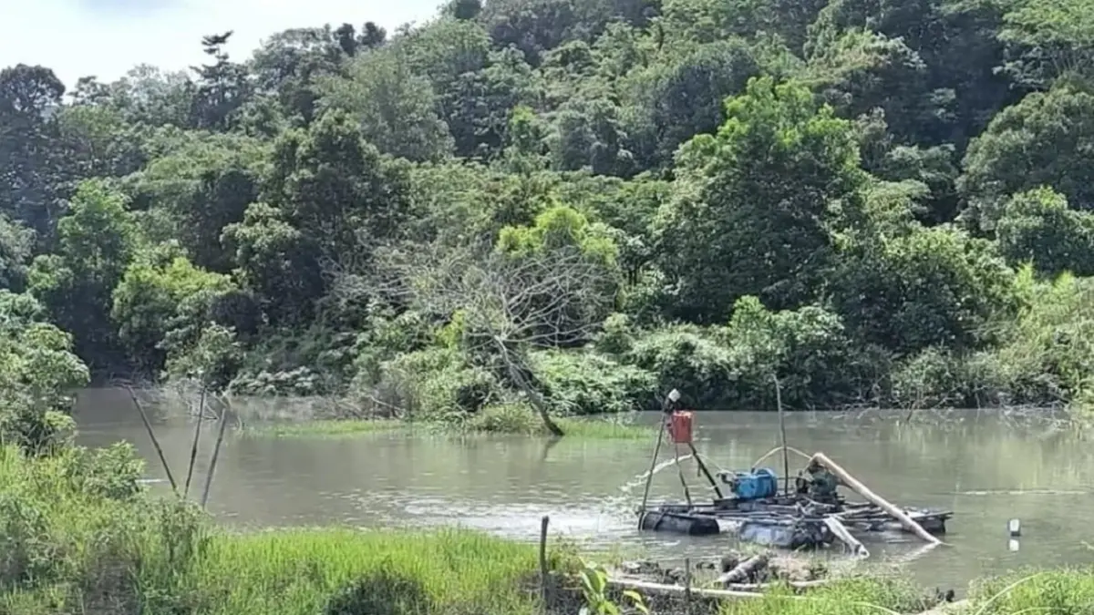 ktivitas tambang pasir atau Galian C di Dusun Simpang Empat, Desa Pangkalan Buton, Kecamatan Sukadana