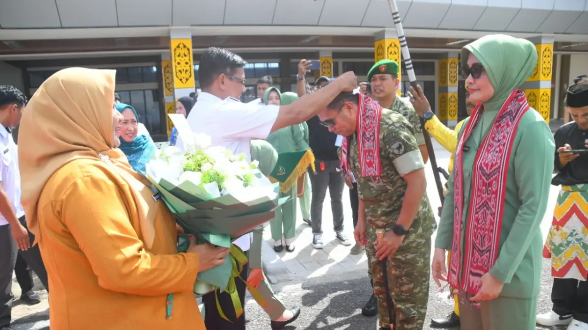 Wakil Bupati Kayong Utara, Amru Chanwari, saat menghadiri  acara ramah tamah dalam rangka kunjungan kerja Panglima Komando Daerah Militer (Pangdam) XII/Tanjungpura.  (PROKOPIM KAYONG UTARA)