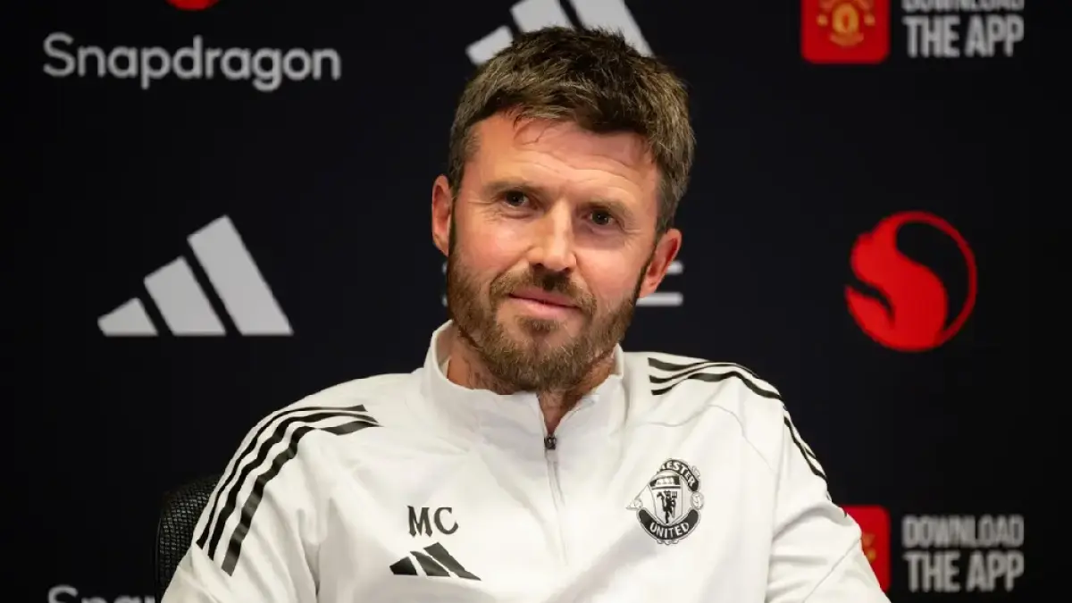Michael Carrick memimpin Manchester United sebagai manajer permanen pada laga terakhir musim ini.