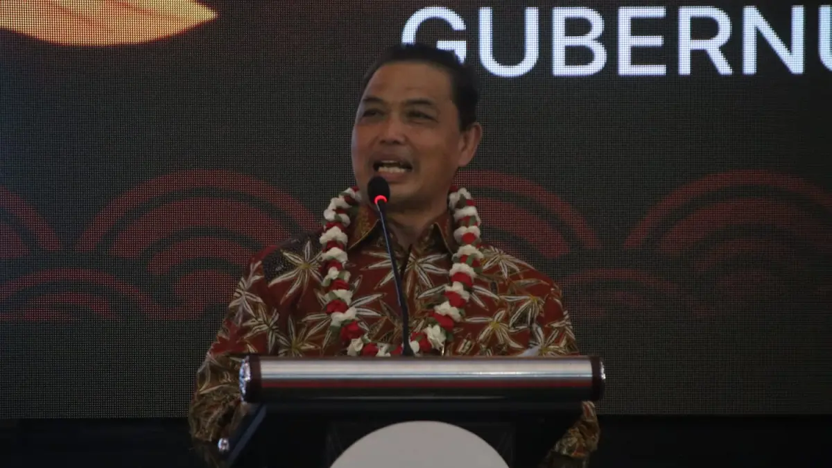 Gubernur Kalimantan Barat Ria Norsan menyampaikan sambutan saat penutupan APPS International Arowana Contest 2026 di Gedung Pontianak Convention Center, Minggu (24/5) (BIRO ADPIM PEMPROV KALBAR)