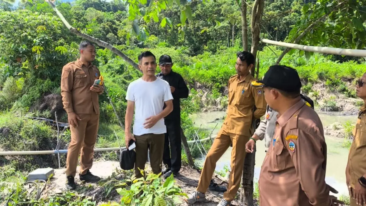 Pemerintah Kecamatan Sukadana melakukan monitoring lapangan kegiatan usaha pertambangan Galian C.  (ISTIMEWA)