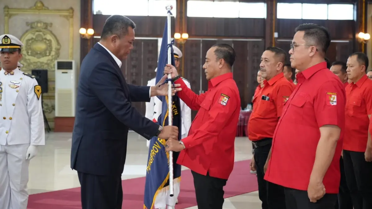 Wagub Kalbar resmi dilantik sebagai Ketua Umum Pengurus Provinsi Persatuan Menembak Indonesia (Pengprov Perbakin) Kalimantan Barat. (Adpim Pemprov Kalbar)