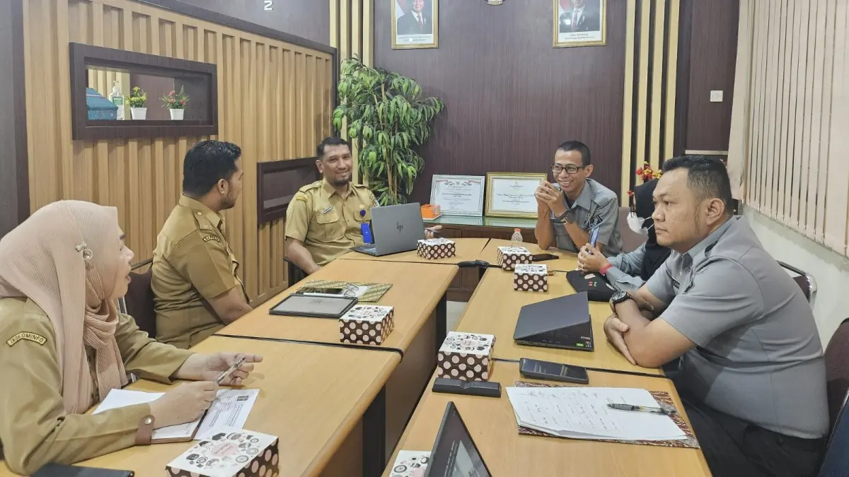 Kantor Wilayah Kementerian Hukum Kalimantan Barat menggelar rapat haronisasi Raperbup Sintang tentang SDI pada Selasa (26/5). (DOK KANWIL KEMENKUM KALBAR)