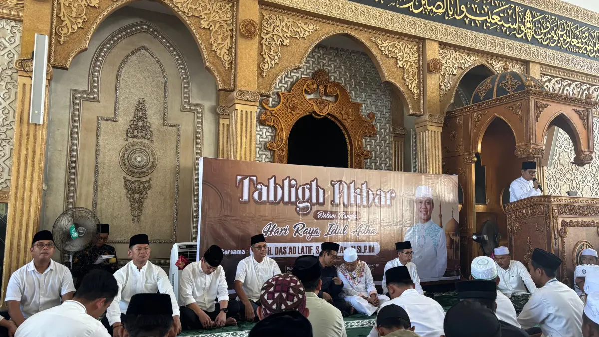 Tokoh nasional Mahfud MD dan pendakwah nasional Das