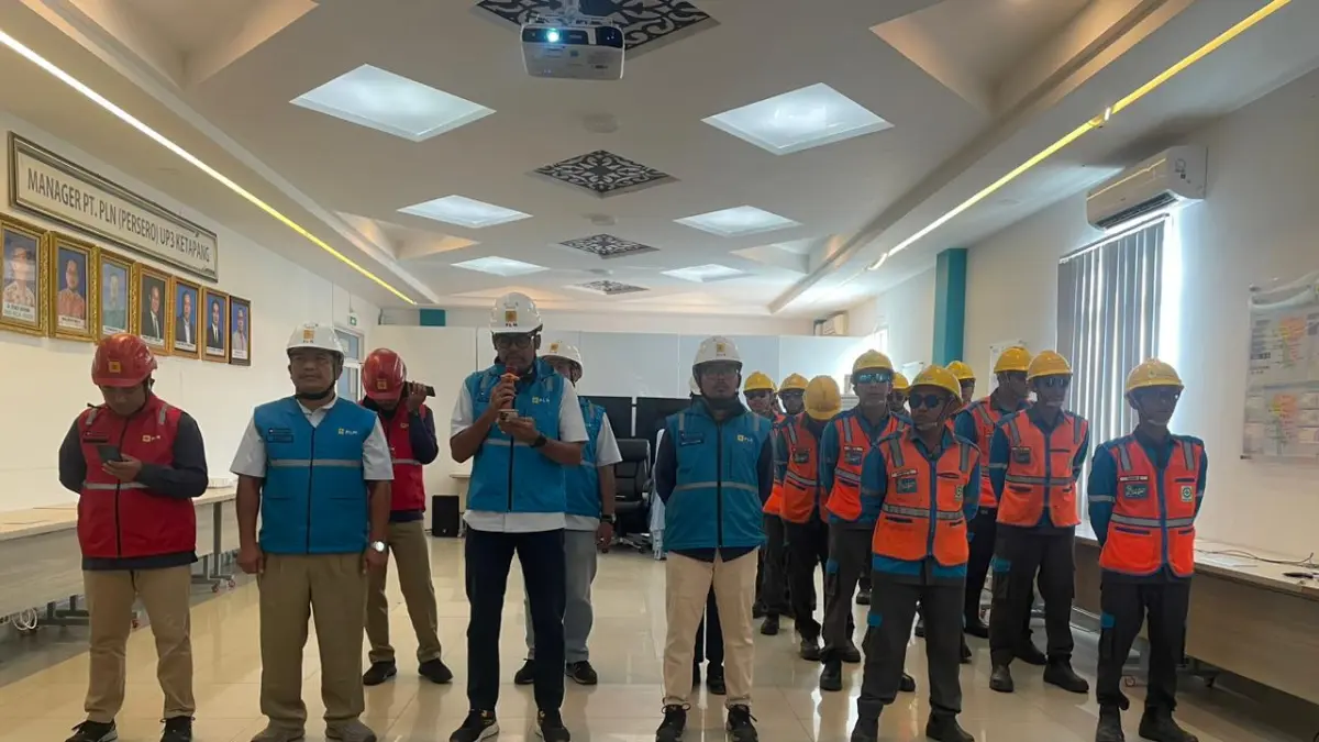 PT PLN (Persero) UP3 Ketapang menggelar Apel Siaga Idul Adha 1447 H, yang diikuti seluruh personel operasional dan pelayanan teknik di lingkungan kerja PLN UP3 Ketapang sebagai bentuk kesiapan dalam menjaga keandalan pasokan listrik selama perayaan Hari Raya Idul Adha.