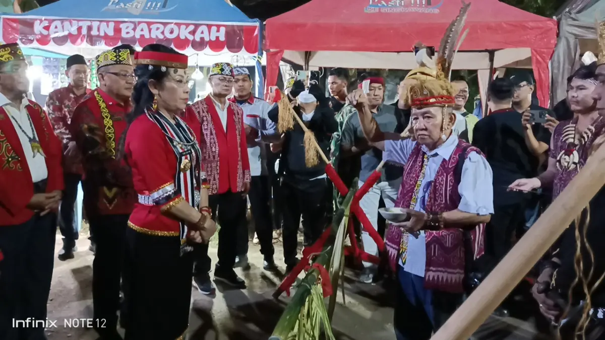 Wali Kota Singkawang Tjhai Chui Mie membuka Gawai Dayak Naik Dango XXVI Tahun 2026.