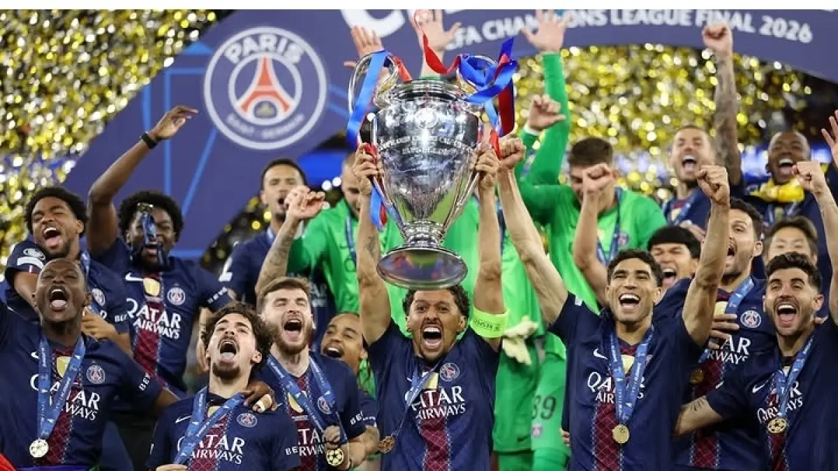 Para pemain PSG merayakan gelar Liga Champions usai mengalahkan Arsenal lewat adu penalti. (IG. championsleague)