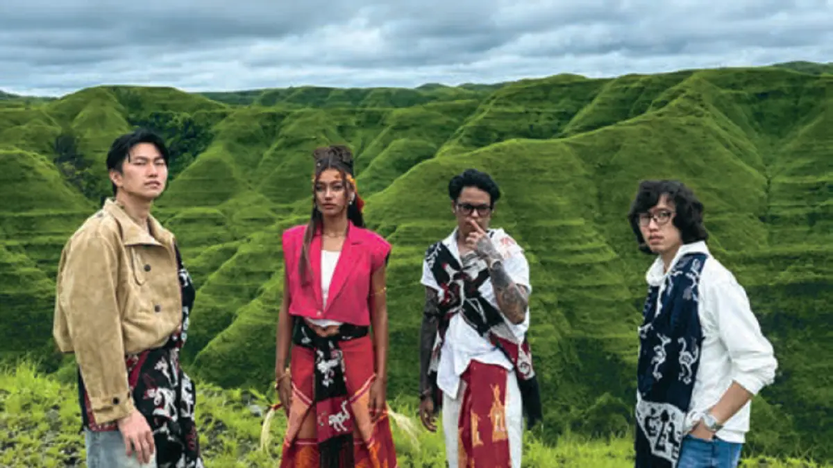 Novia Bachmid dan Weird Genius di Sumba. (INSTAGRAM NOVIA BACHMID)