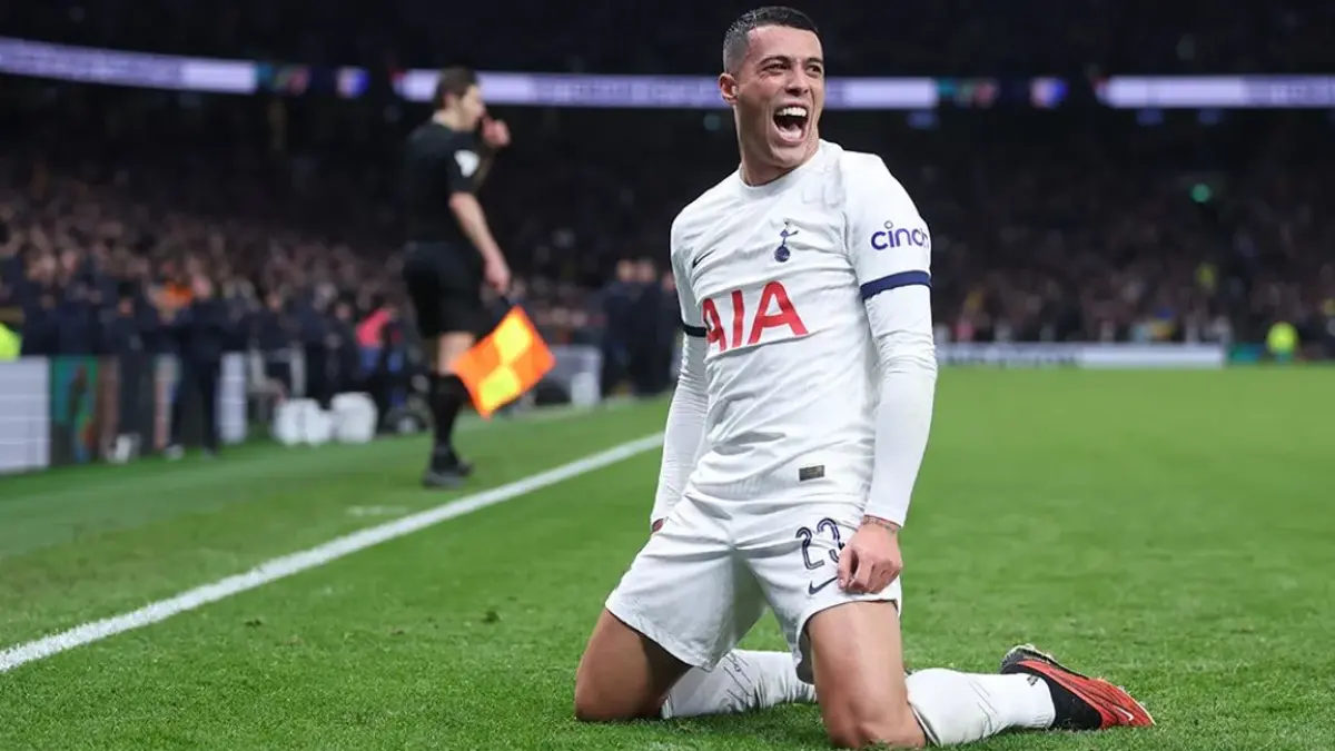 Pedro Porro masuk daftar bek kanan yang dipertimbangkan Real Madrid untuk musim depan. (Dok. Tottenham)