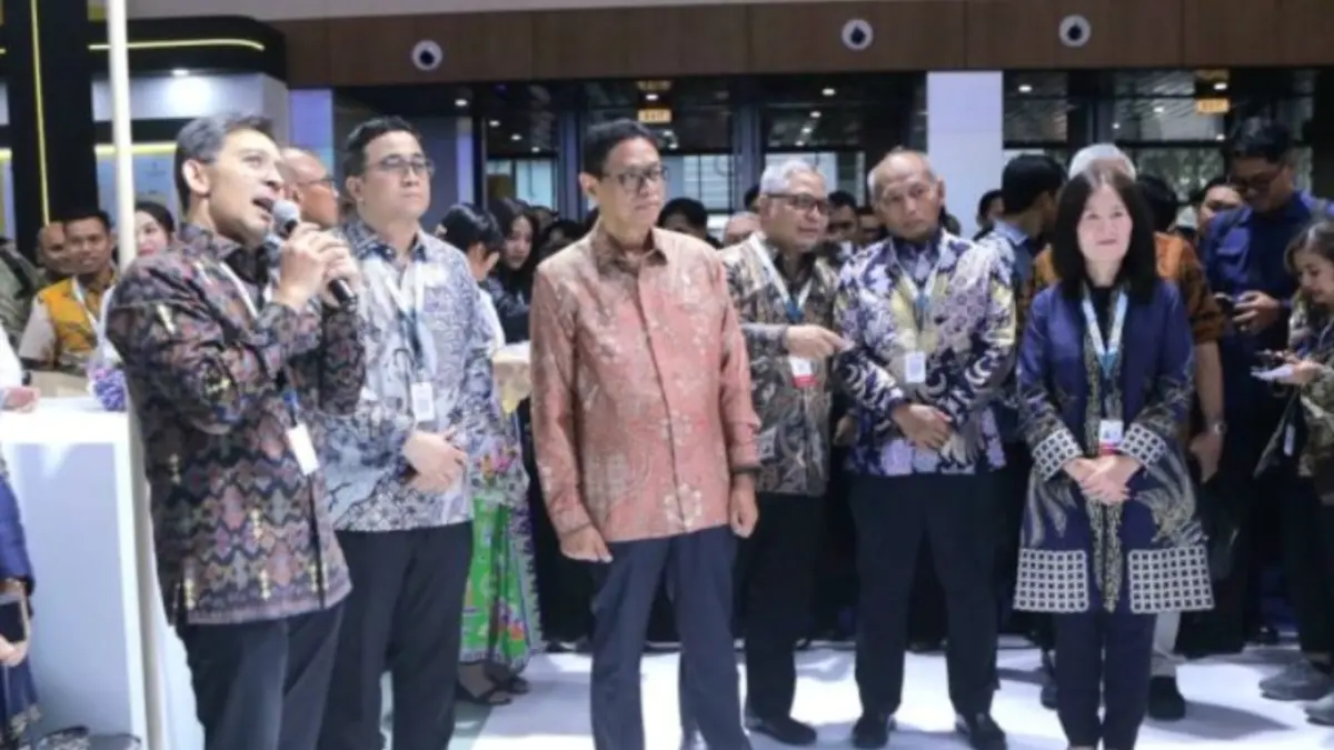 Wakil Menteri ESDM Yuliot Tanjung berkunjung ke booth PT Pertamina Hulu Energi (PHE) di perhelatan The 50th IPA Convention and Exhibition (IPA Convex) 2026 di Tangerang, Banten, Rabu (20/5). (ANTARA/HO-PT Pertamina Hulu Energi (PHE))