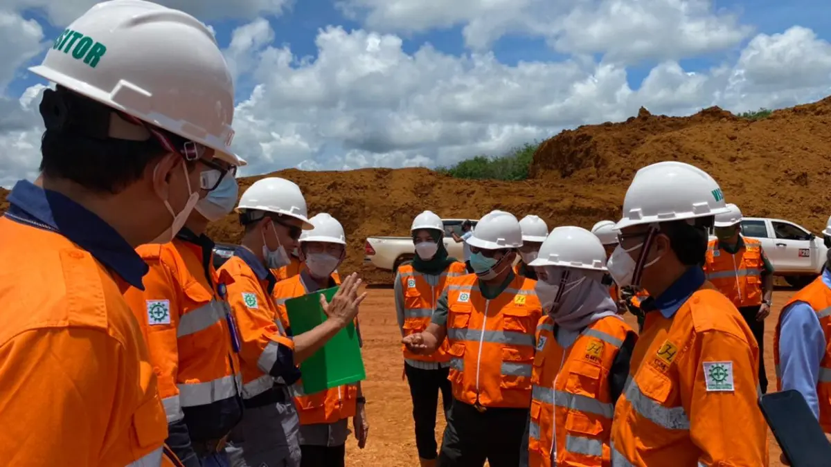 Momen tim Lemhanas kunjungan Kalbar lakukan kajian hilirisasi mineral dan logam tanah jarang. (LEMHANNAS RI)