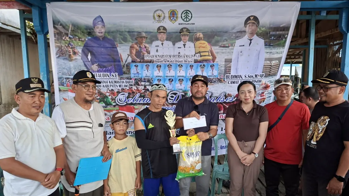 Mukti Plantation menjalankan komitmen kepedulian sosialnya dengan mendukung kelestarian budaya lokal di Melawi.