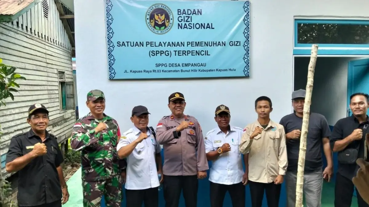 Babinsa Koramil 1206-08/Bunut Hilir bersama Forkopimcam Bunut Hilir melaksanakan survei aprisial lokasi Dapur Makanan Bergizi di Desa Empangau Kecamatan Bunut Hilir. (ISTIMEWA)