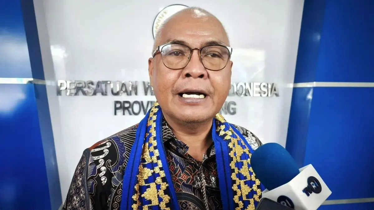  Ketua Umum PWI Pusat Akhmad Munir. (DOK ISTIMEWA)