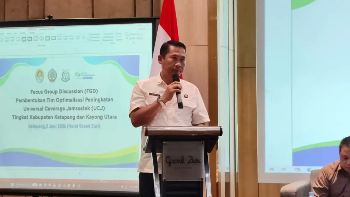 Sekretaris Daerah Kabupaten Kayong Utara, Erwin Sudrajat, menghadiri kegiatan Focus Group Discussion (FGD) dan Pembentukan Tim Optimalisasi Peningkatan Universal Coverage Jamsostek (UCJ).  (ISTIMEWA)