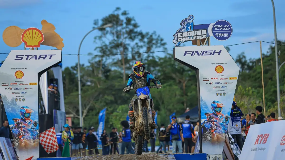 Shell BLU CRU Yamaha Enduro Challenge 2026 di sirkuit GOR Patih Gumantar, Kabupaten Landak